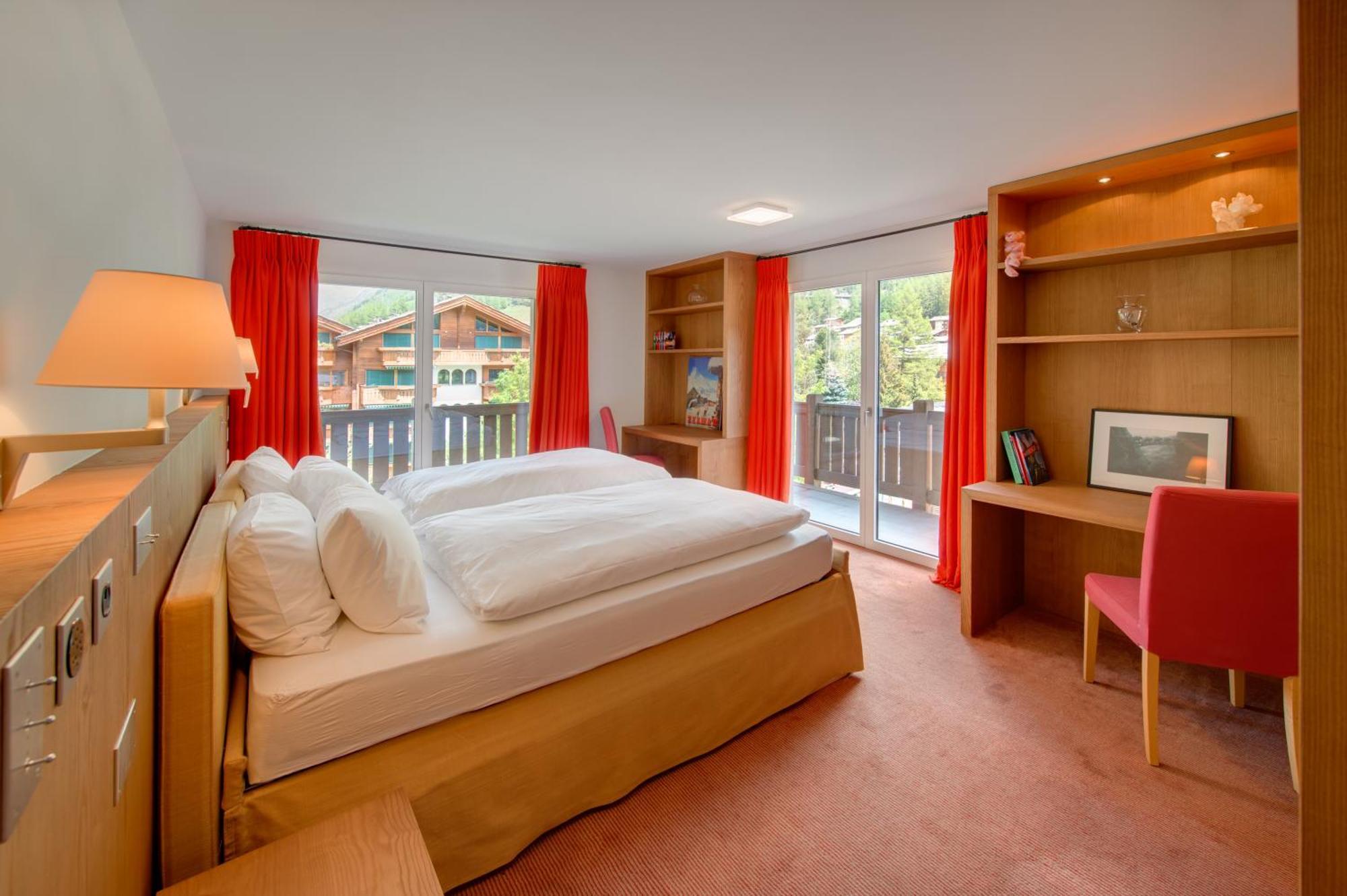 Luxury Chalets & Apartments By Mountain Exposure Zermatt Exterior photo