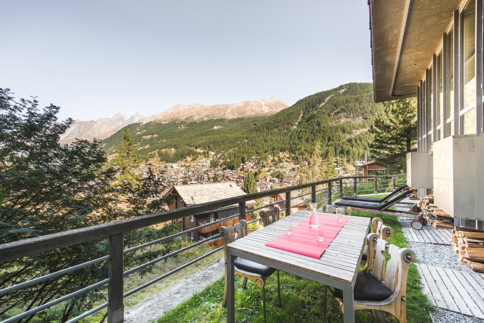 Luxury Chalets & Apartments By Mountain Exposure Zermatt Room photo
