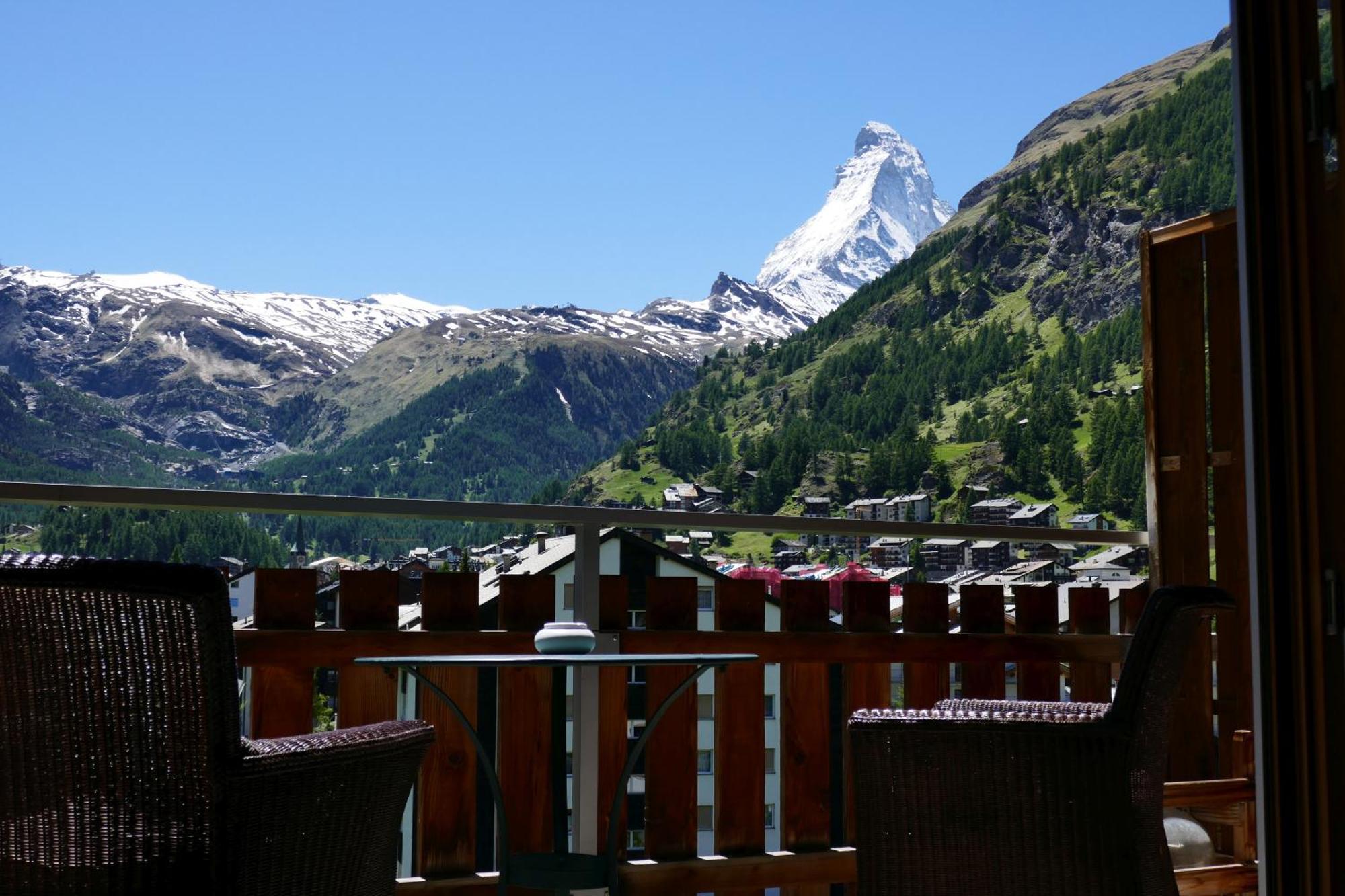 Luxury Chalets & Apartments By Mountain Exposure Zermatt Room photo