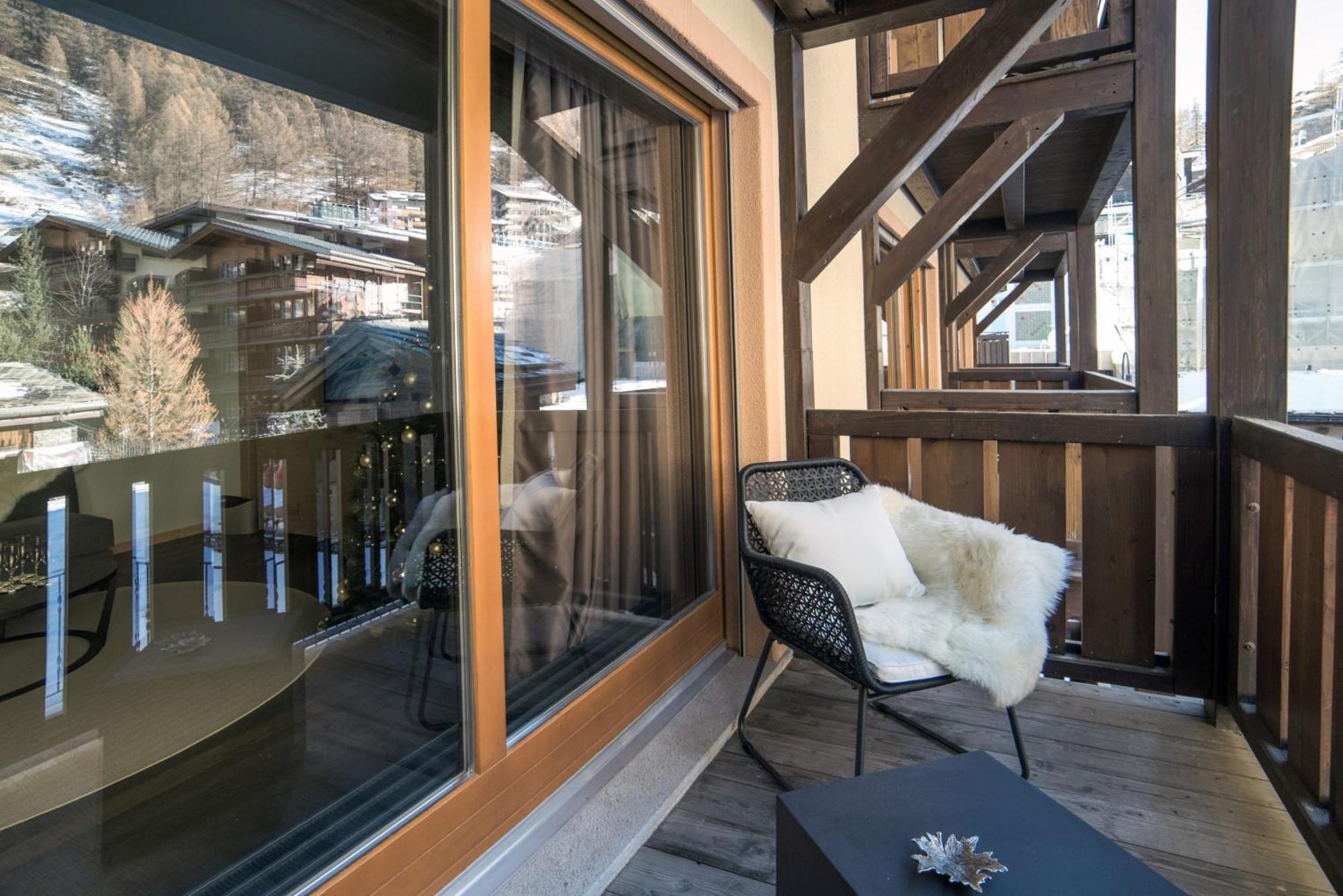 Luxury Chalets & Apartments By Mountain Exposure Zermatt Room photo